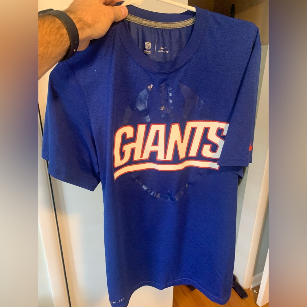 NY Giants - Nike - Dri-Fit (Medium)